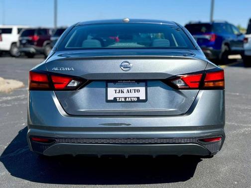 Gun Metallic 2020 Nissan Altima 2.5 S