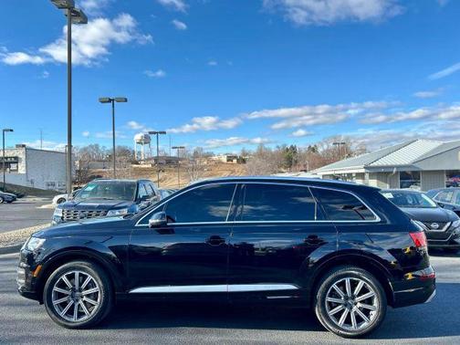 2019 Audi Q7 55 Premium Plus