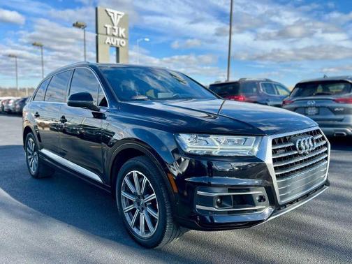 2019 Audi Q7 55 Premium Plus