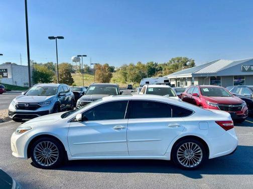 2016 Toyota Avalon XLE