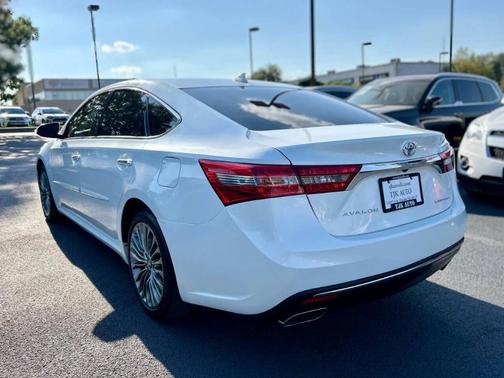 2016 Toyota Avalon XLE