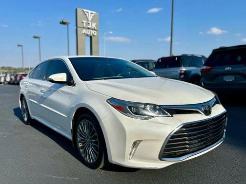 2016 Toyota Avalon XLE