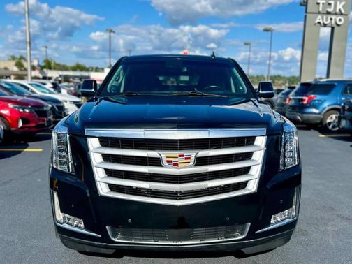 2018 Cadillac Escalade Luxury