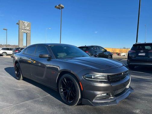 2016 Dodge Charger R/T