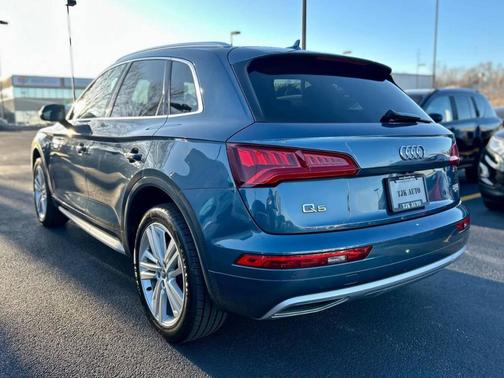 2018 Audi Q5 2.0T Tech Premium