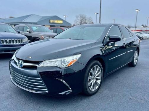 2017 Toyota Camry Hybrid XLE