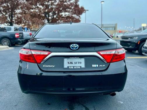 2017 Toyota Camry Hybrid XLE