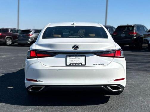 White 2021 Lexus ES 350 Base