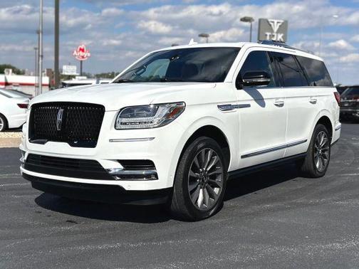 White 2020 Lincoln Navigator Reserve