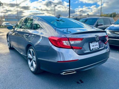 2018 Honda Accord Touring 2.0T