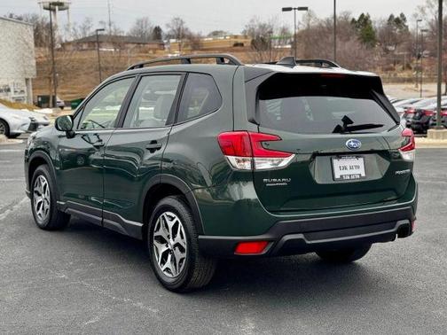 2024 Subaru Forester Premium