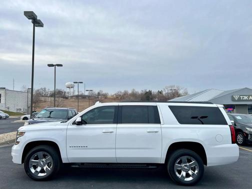 2017 Chevrolet Suburban LT