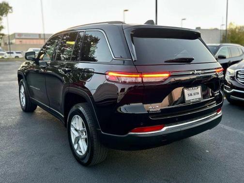 2023 Jeep Grand Cherokee Laredo