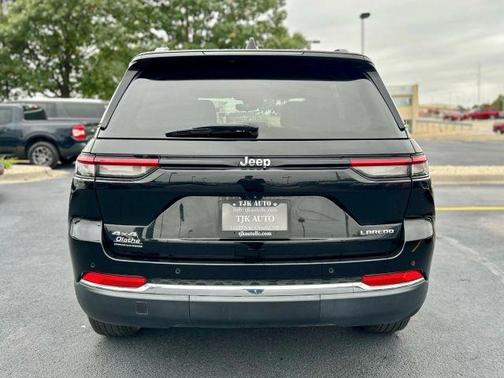 2023 Jeep Grand Cherokee Laredo