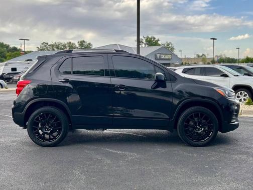 Black 2021 Chevrolet Trax LT