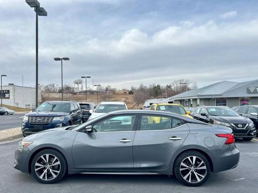 Gray 2018 Nissan Maxima 3.5 SV