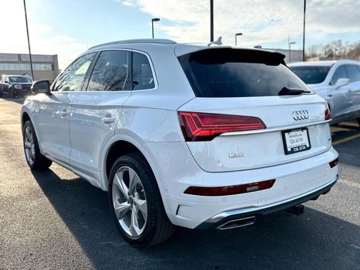 2023 Audi Q5 45 S line quattro Premium