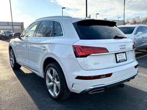 2023 Audi Q5 45 S line quattro Premium