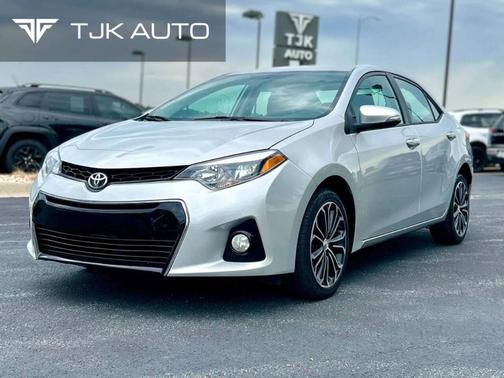 Silver 2015 Toyota Corolla S Plus