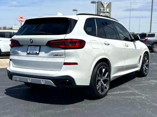 White 2021 BMW X5 xDrive40i