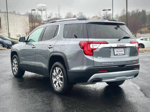 2022 GMC Acadia SLT