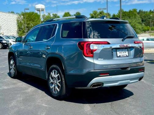 Gray 2022 GMC Acadia SLT