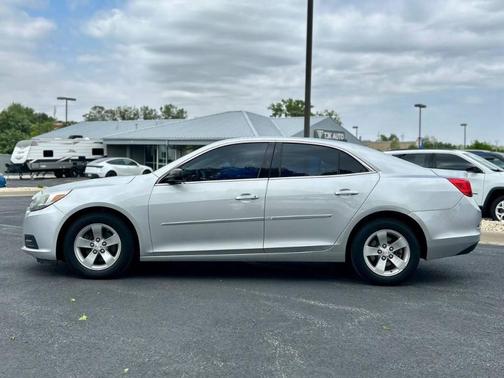Silver 2014 Chevrolet Malibu 1LS