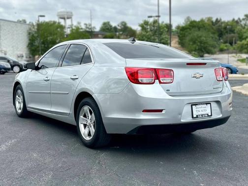 Silver 2014 Chevrolet Malibu 1LS