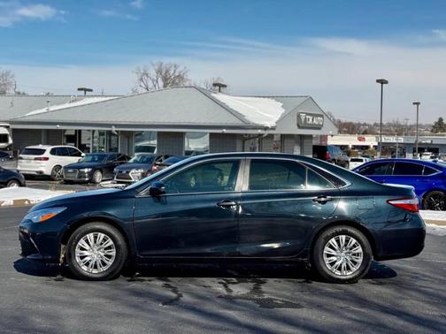 Black 2016 Toyota Camry LE