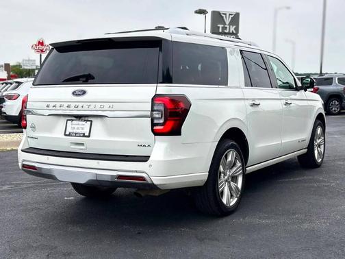 White 2023 Ford Expedition Max Platinum