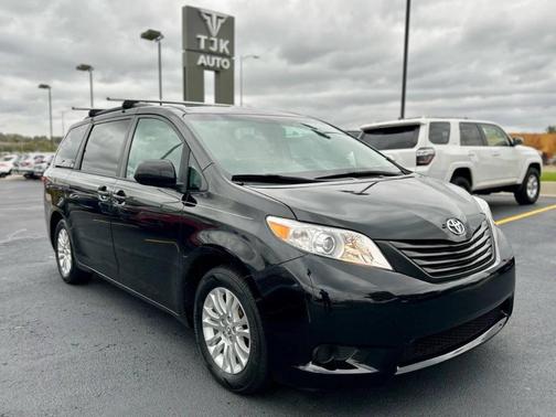2015 Toyota Sienna LE