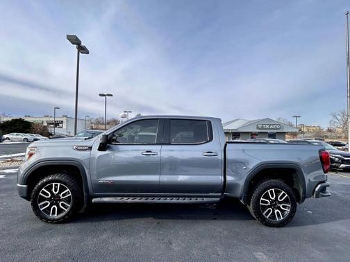 2022 GMC Sierra 1500 Limited AT4