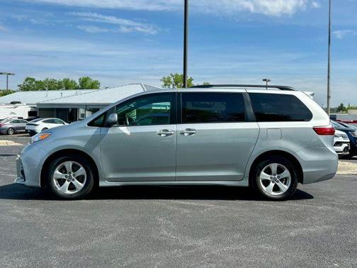 Silver 2019 Toyota Sienna LE