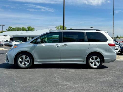 Silver 2019 Toyota Sienna LE