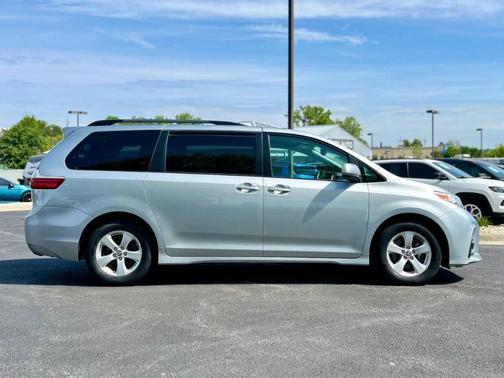 Silver 2019 Toyota Sienna LE