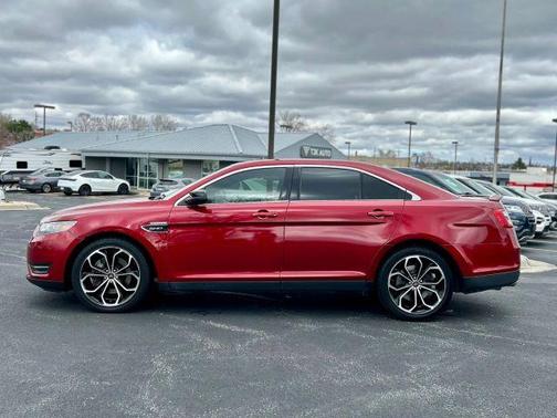 2016 Ford Taurus SHO