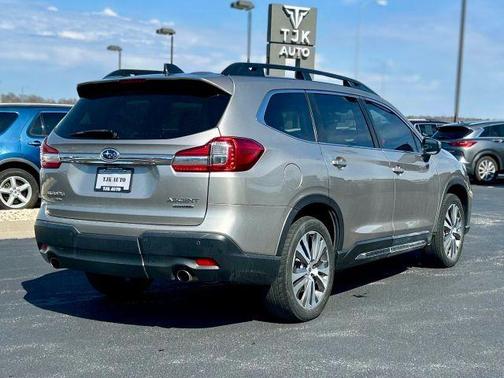 Tungsten Metallic 2020 Subaru Ascent Limited 7-Passenger