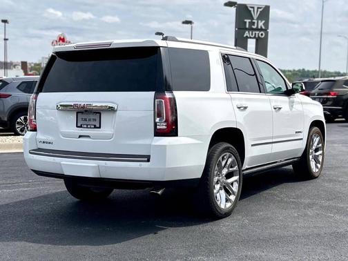 White 2018 GMC Yukon Denali