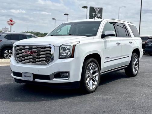 White 2018 GMC Yukon Denali