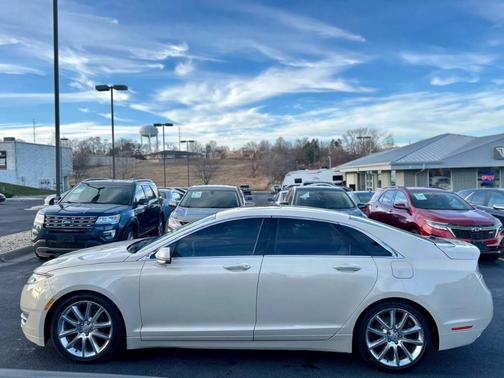 2016 Lincoln MKZ Base