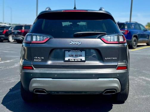 Gray 2019 Jeep Cherokee Limited