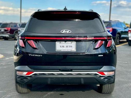Black 2023 Hyundai TUCSON SEL