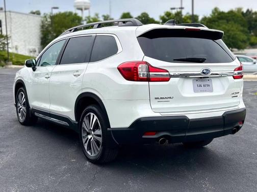 Crystal White Pearl 2021 Subaru Ascent Limited 7-Passenger