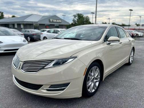 2016 Lincoln MKZ Base