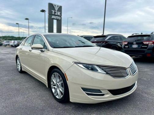 2016 Lincoln MKZ Base