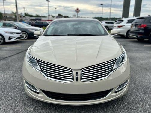 2016 Lincoln MKZ Base