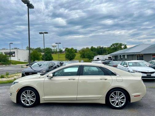 2016 Lincoln MKZ Base