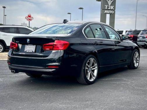 Black 2018 BMW 330 i xDrive
