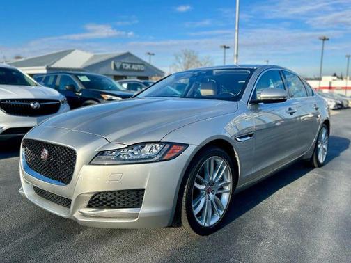 2017 Jaguar XF 35t Prestige
