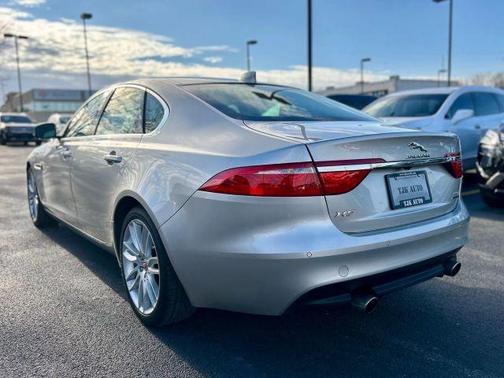 2017 Jaguar XF 35t Prestige